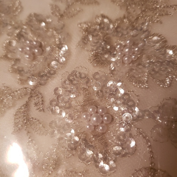 David's Bridal Wedding gown - Picture 4 of 5